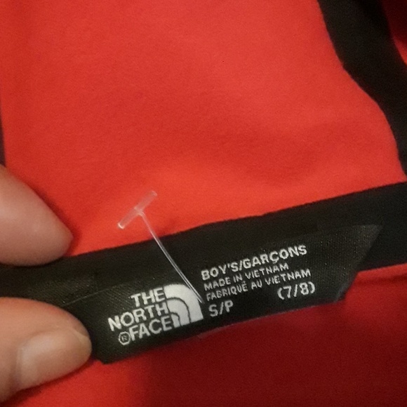 North face - Picture 3 of 5